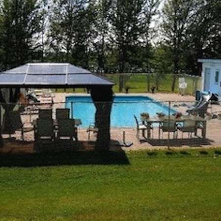 Doran Bay Resort Iroquois 외부 사진